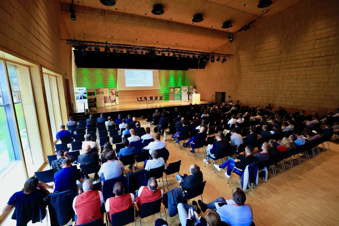 Anlässlich seines 30-jährigen Bestehens forderte der Biomasse-Verband beim Heizwerkebetreibertag gesetzliche Weichenstellungen zur Ablöse fossiler Energieträger.