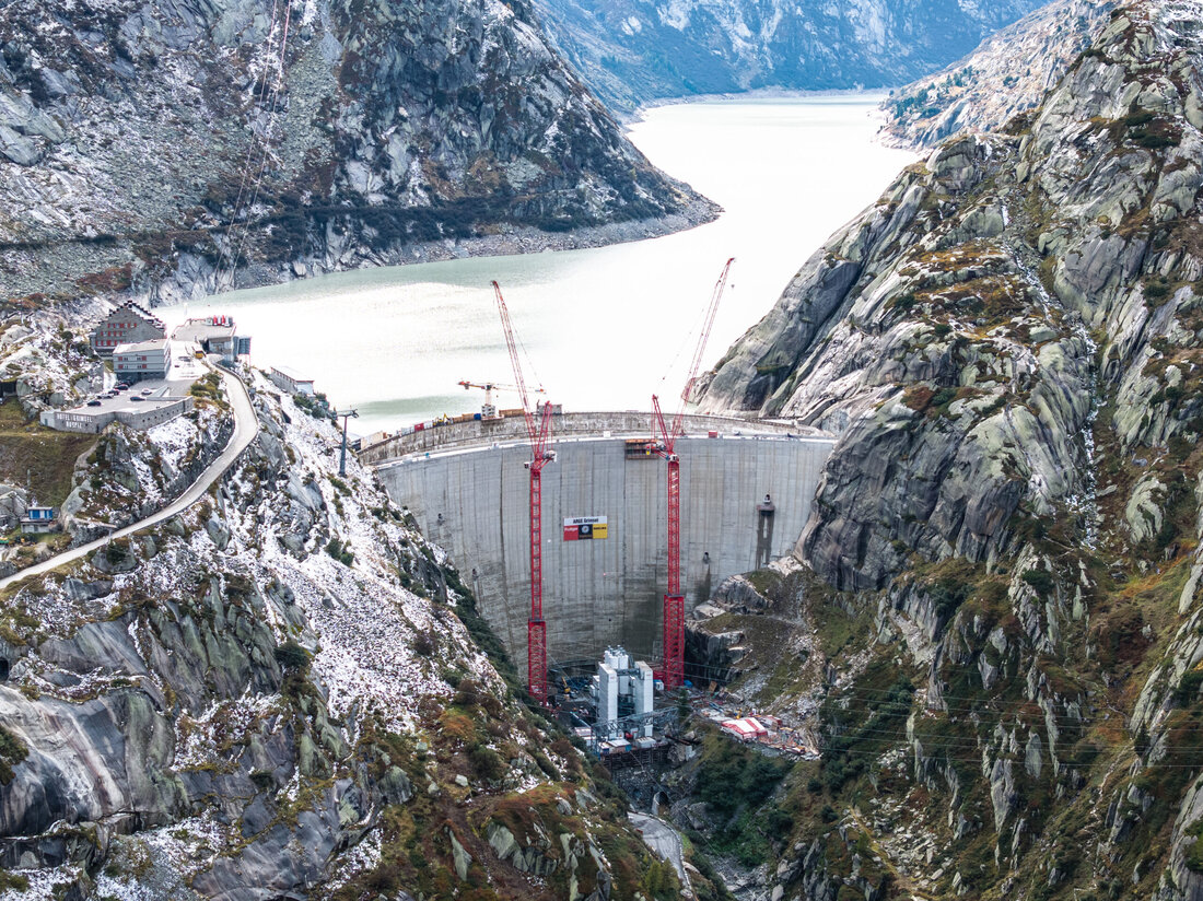 Im Juni wurde die neu errichtete Ersatz-Staumauer Spitallamm auf dem Schweizer Grimselpass offiziell eingeweiht - und es war kein Routineprojekt.