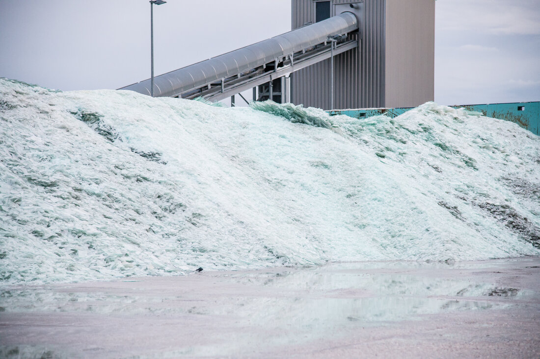 Nachhaltigkeit ist inzwischen auch wirtschaftlich ein Wettbewerbsvorteil. Woran die Forschung im Bereich Sicherheitsglas und dessen Recycling arbeitet, hat Marc Everling recherchiert.