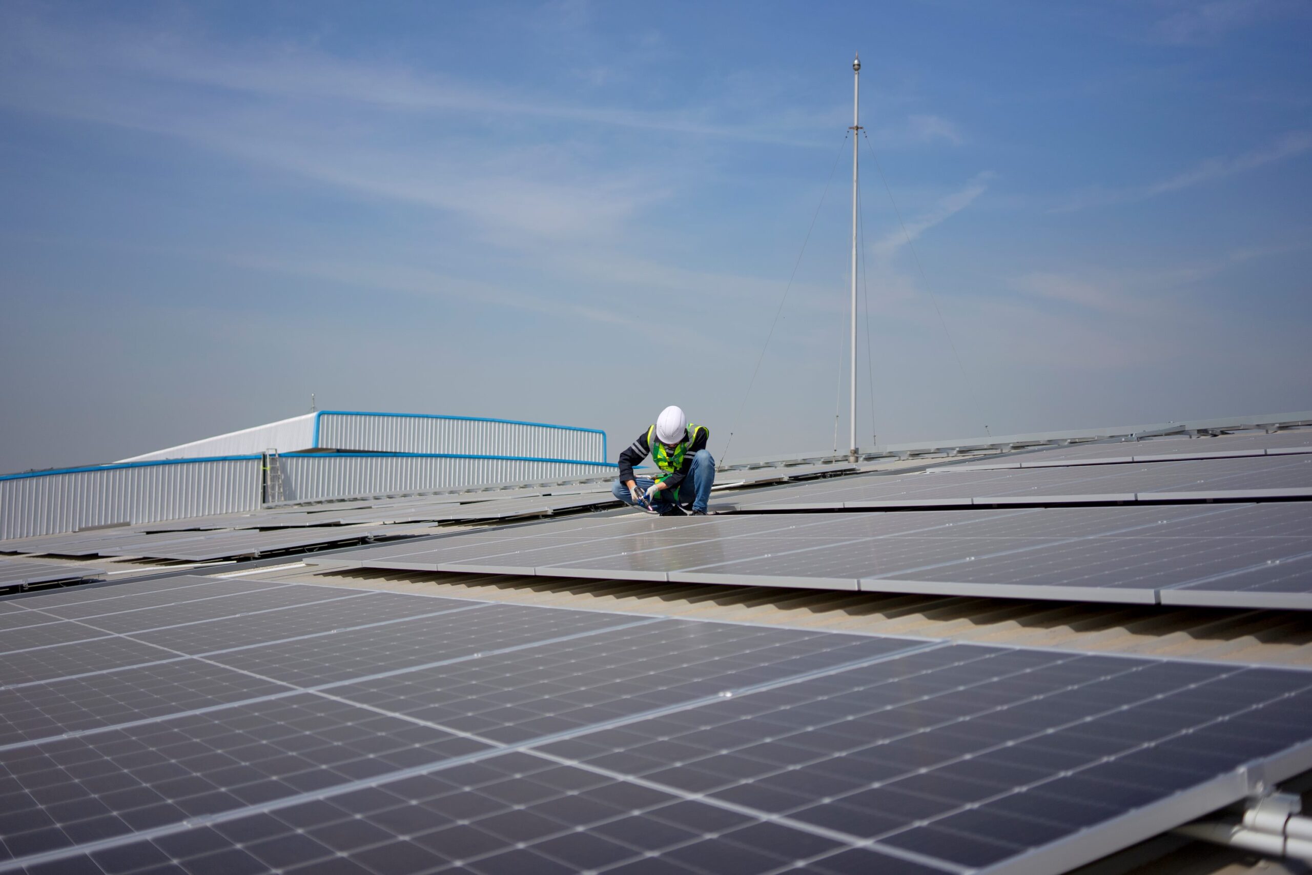 KI & Robotik prüfen gebrauchte PV-Module